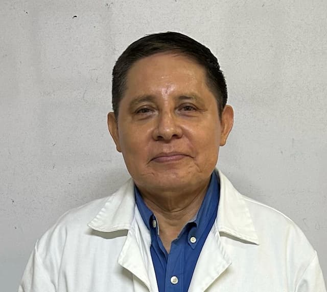 Dr. Luis Chel Guerrero